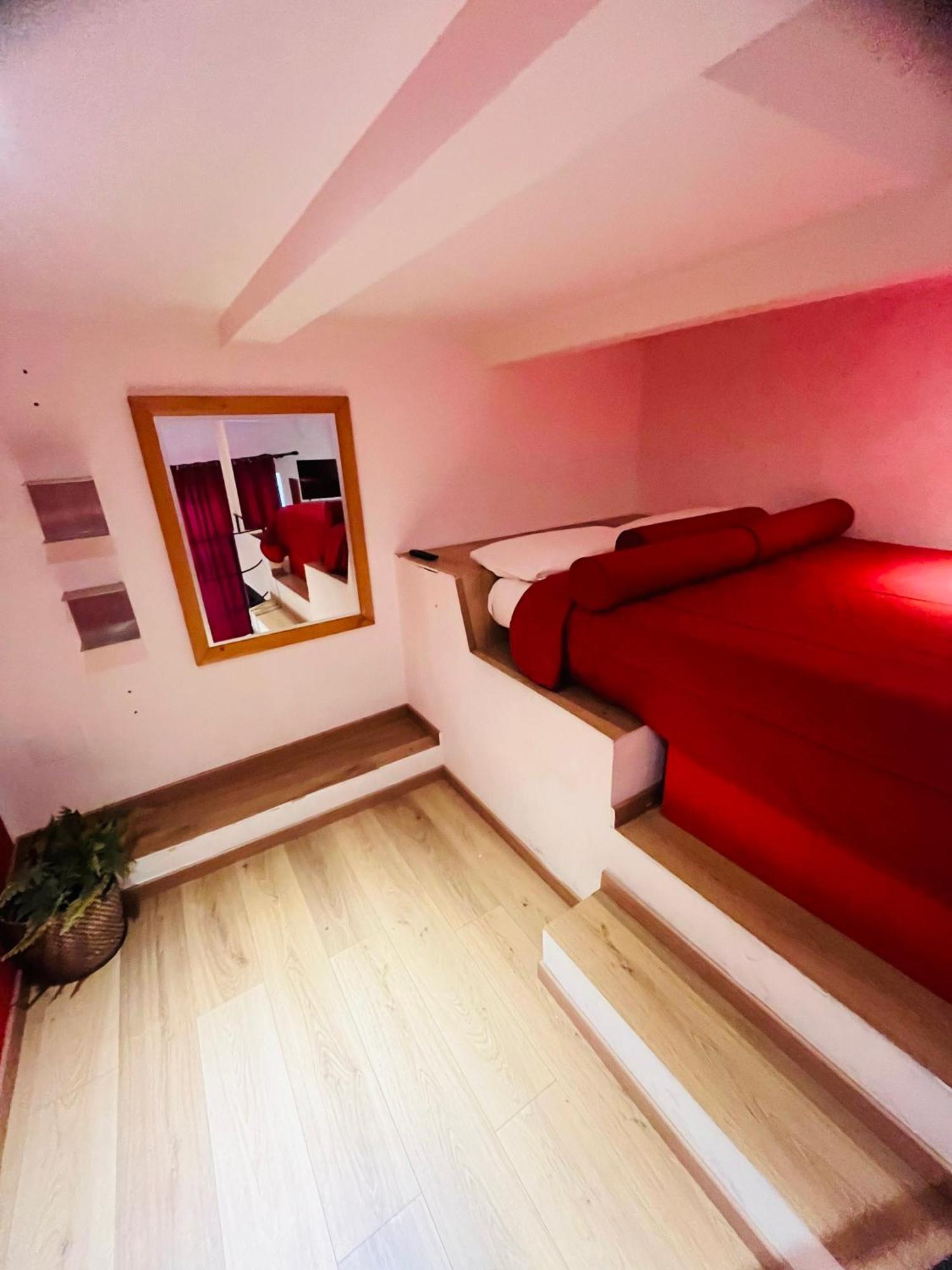 Lanova21 Bed & Breakfast เนเปิลส์ ภายนอก รูปภาพ