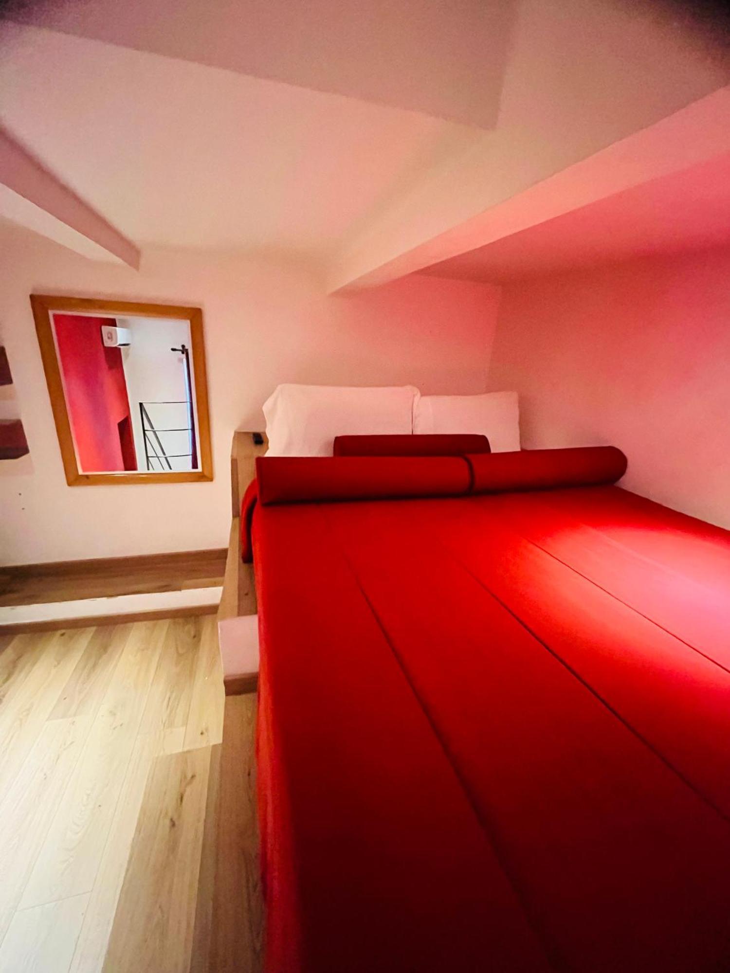 Lanova21 Bed & Breakfast เนเปิลส์ ภายนอก รูปภาพ