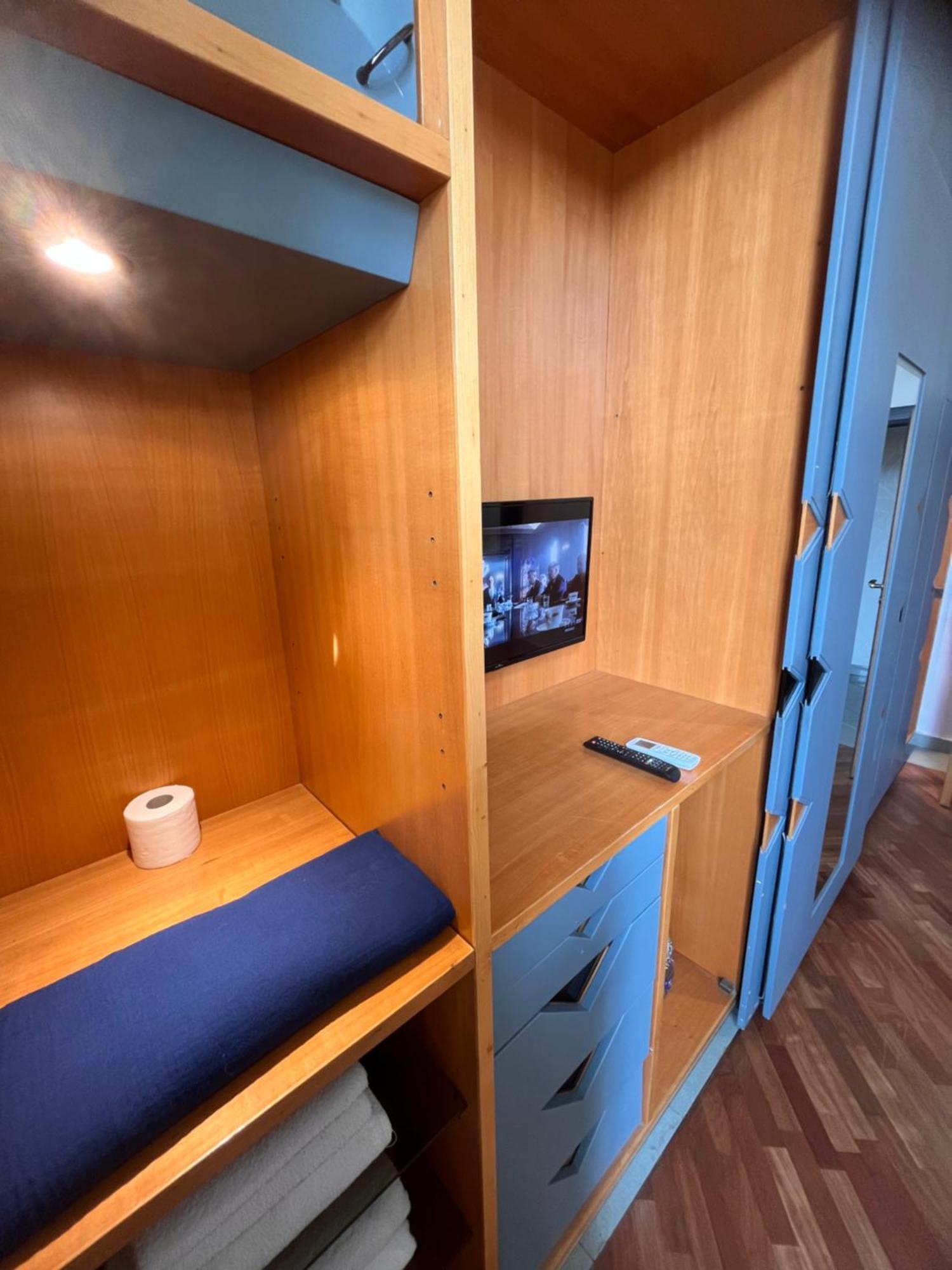 Lanova21 Bed & Breakfast เนเปิลส์ ภายนอก รูปภาพ