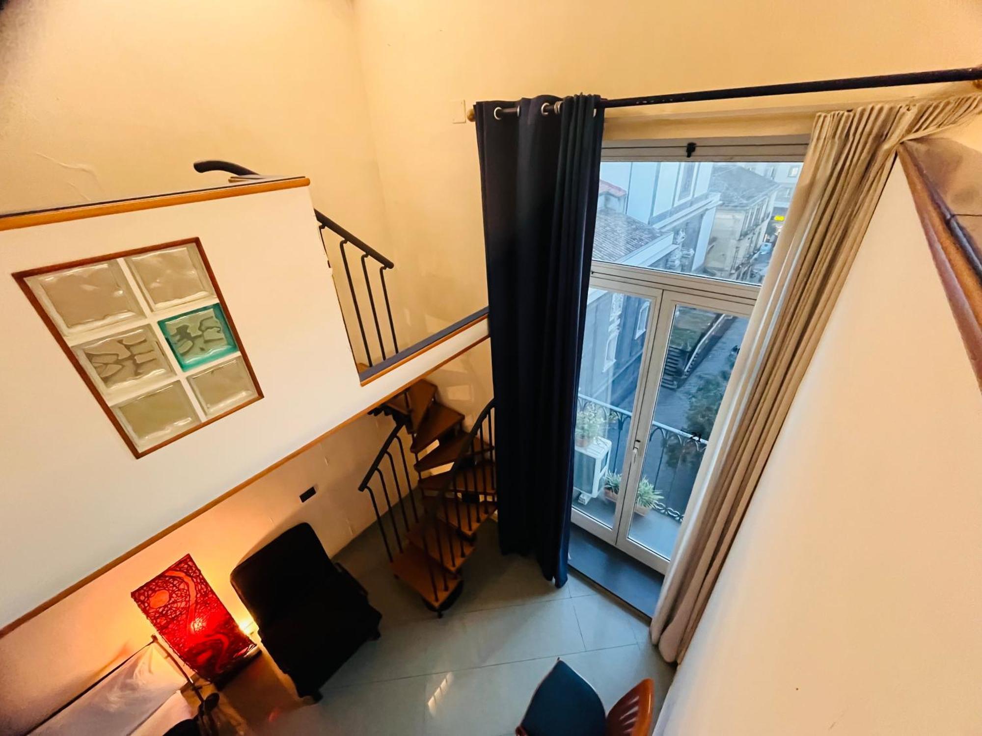 Lanova21 Bed & Breakfast เนเปิลส์ ภายนอก รูปภาพ