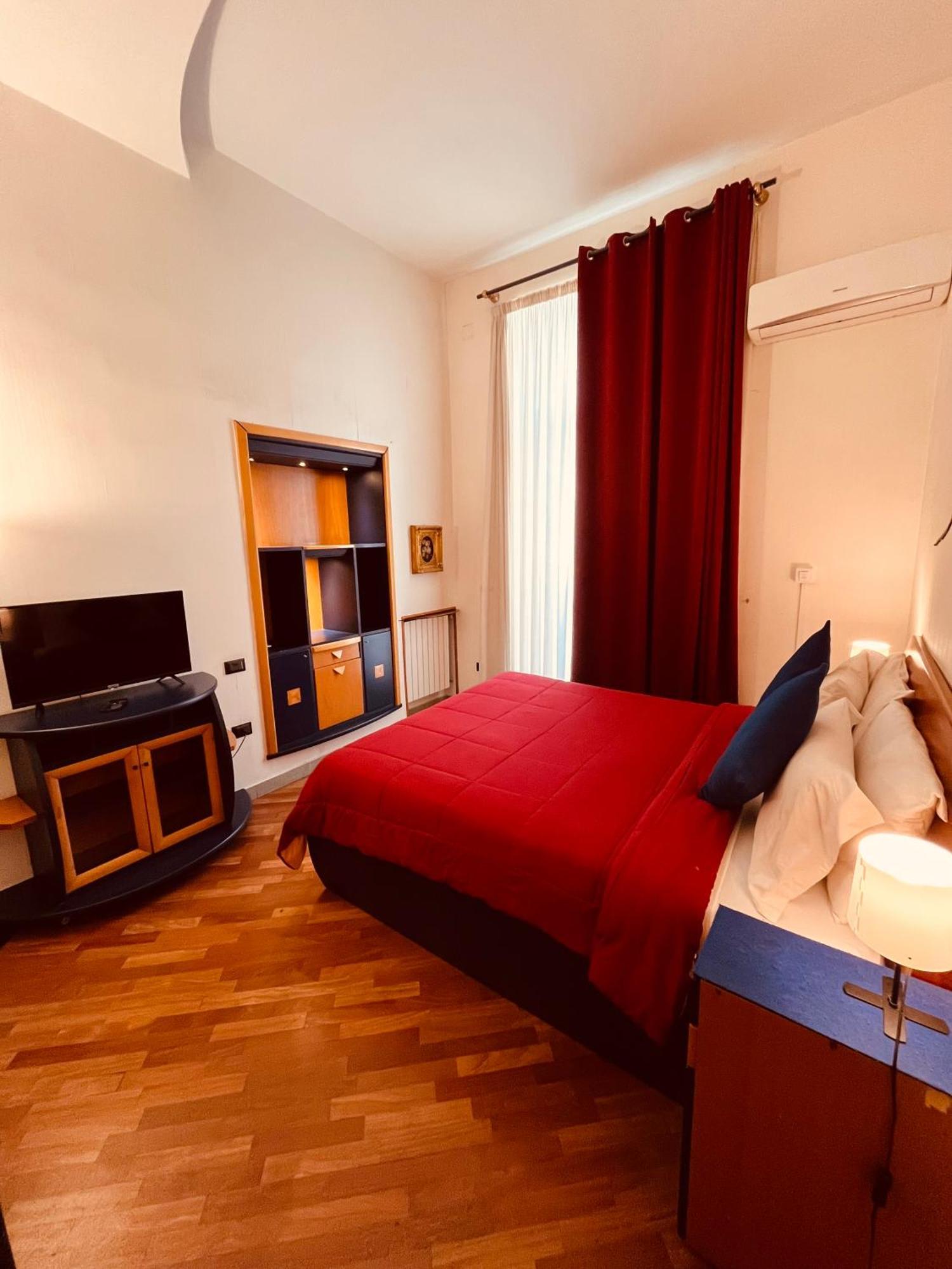 Lanova21 Bed & Breakfast เนเปิลส์ ภายนอก รูปภาพ